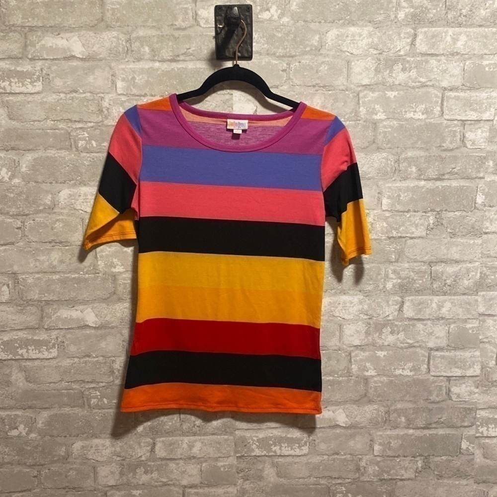 Lularoe shirt